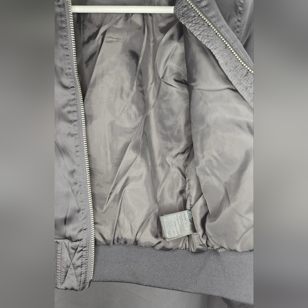 H&M Black Bomber Jacket – Size 6 | Street Style Staple - Picture 6 of 6